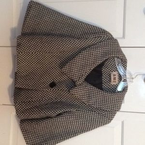 Stunning 3/4 sleeve wool jacket